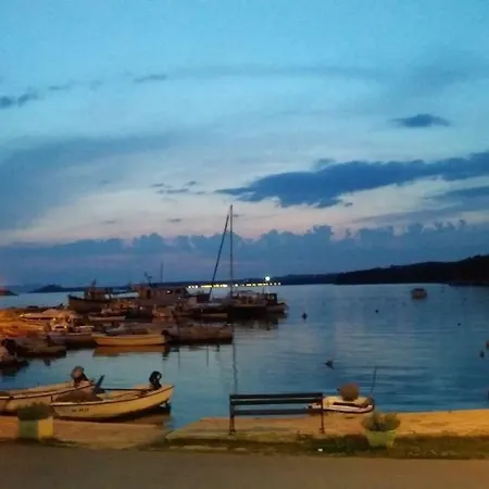 Szuper Panorama A Tengerparton! Drage